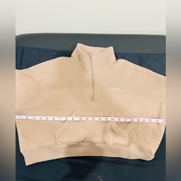 🔥Hollister Crop sweatshirt 🔥 - Picture 6 of 8